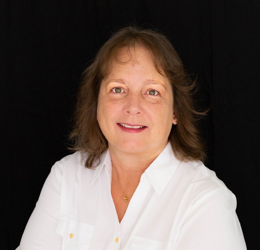 Elizabeth Olson Image